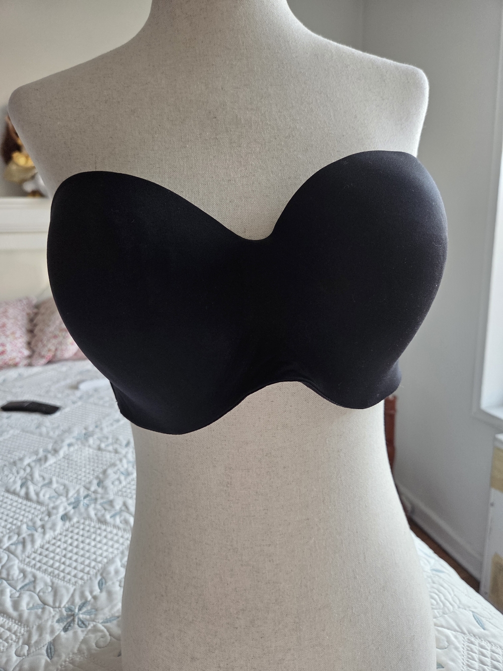 Victoria's Secret Black Strapless Molded Bandeau